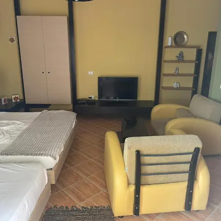 Seaside Studio In Durres